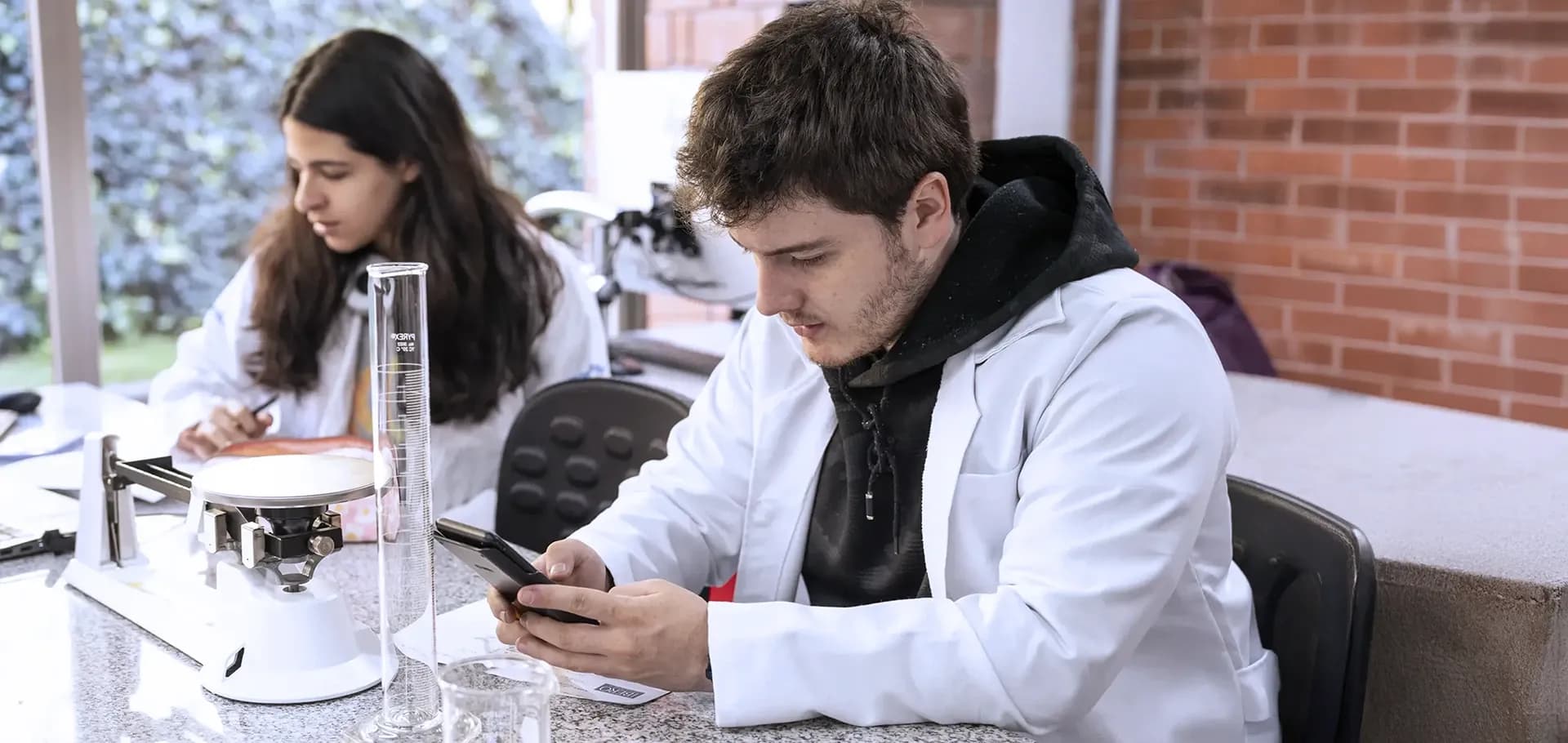 Laboratorio de Estática y Dinámica