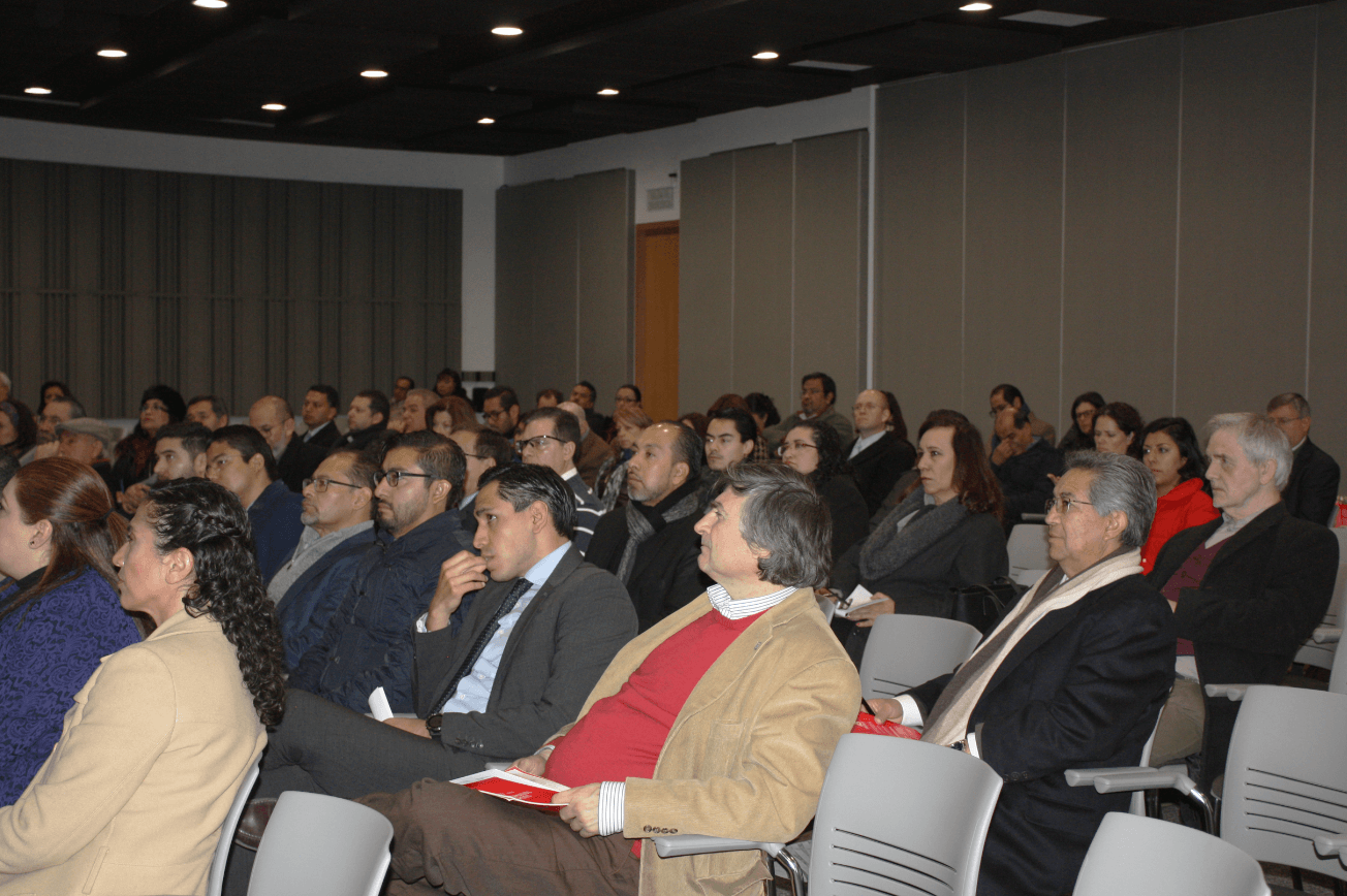 120 profesores se dieron cita a la reunión.