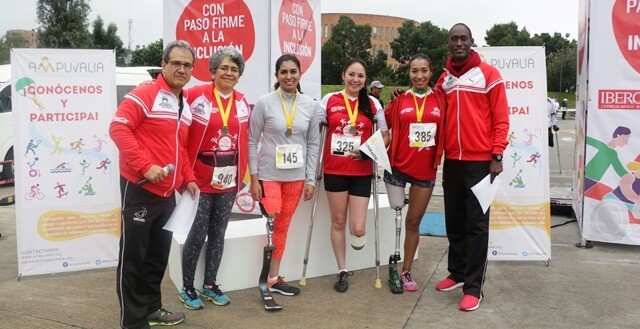 Hubo participación de mujeres con prótesis.