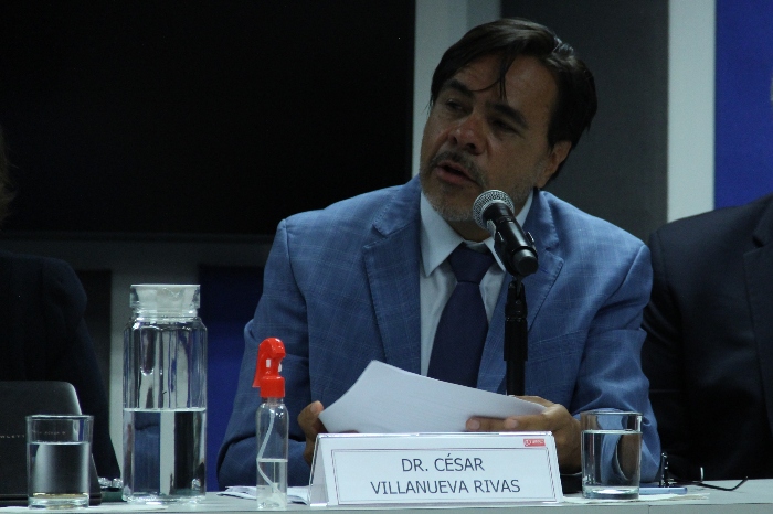 Dr. César Villanueva Rivas, profesor investigador en el Departamento de Estudios Internacionales y moderador en la conferencia. (Foto: Yazmín Mendoza)