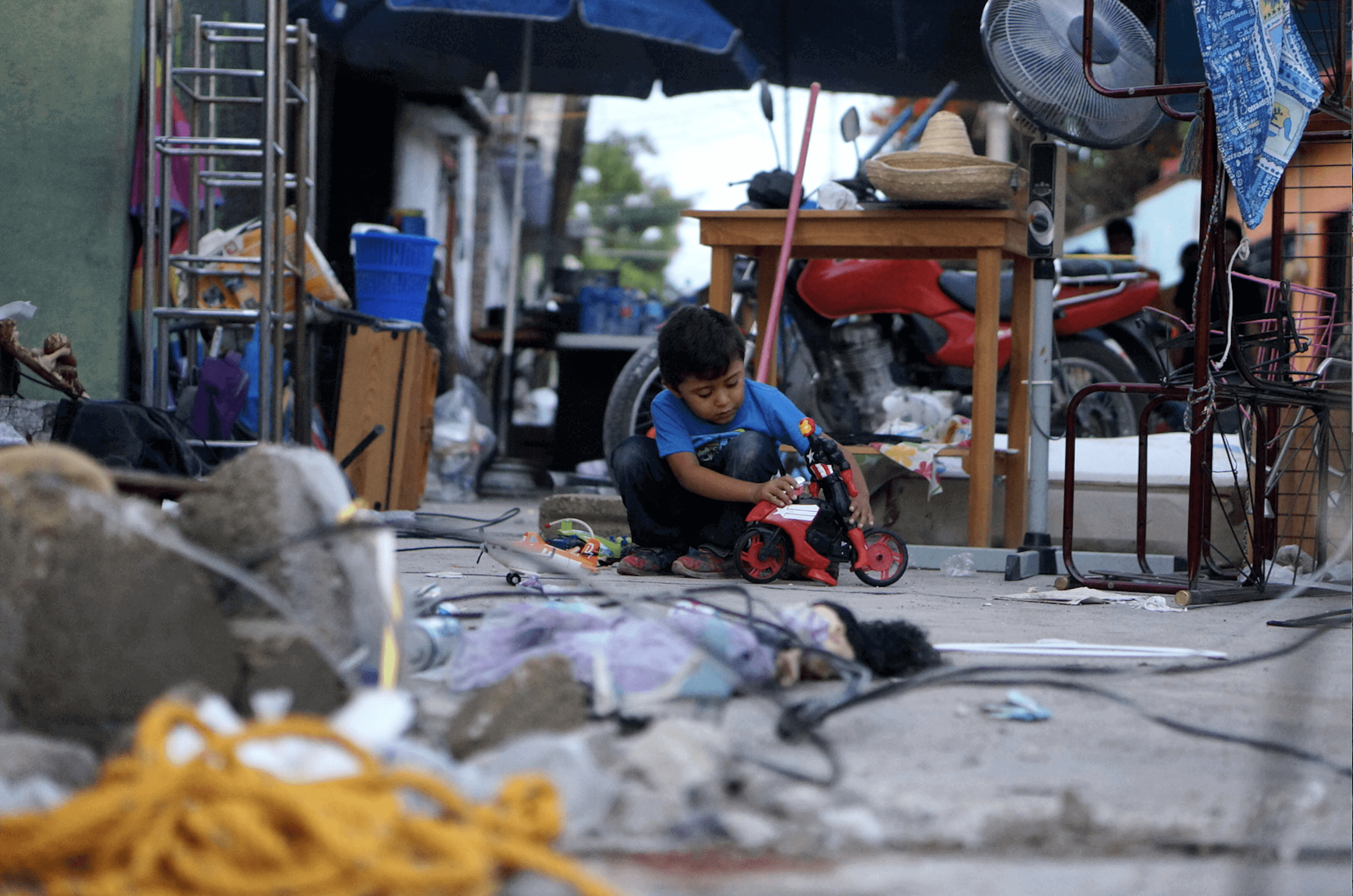 Lisa Gluckstein, por ‘Entre los escombros’ (Alumnos visitantes).