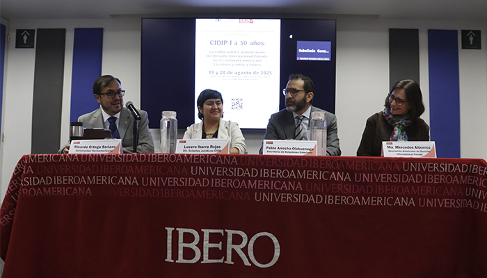 De izq. a der.: Dr. Ricardo Ortega Soriano (IBERO Derecho), Lucero Ibarra Rojas (CIDE); Pablo Arrocha Olabuenaga (SRE), y Ma. Mercedes Albornoz (ASADIP)