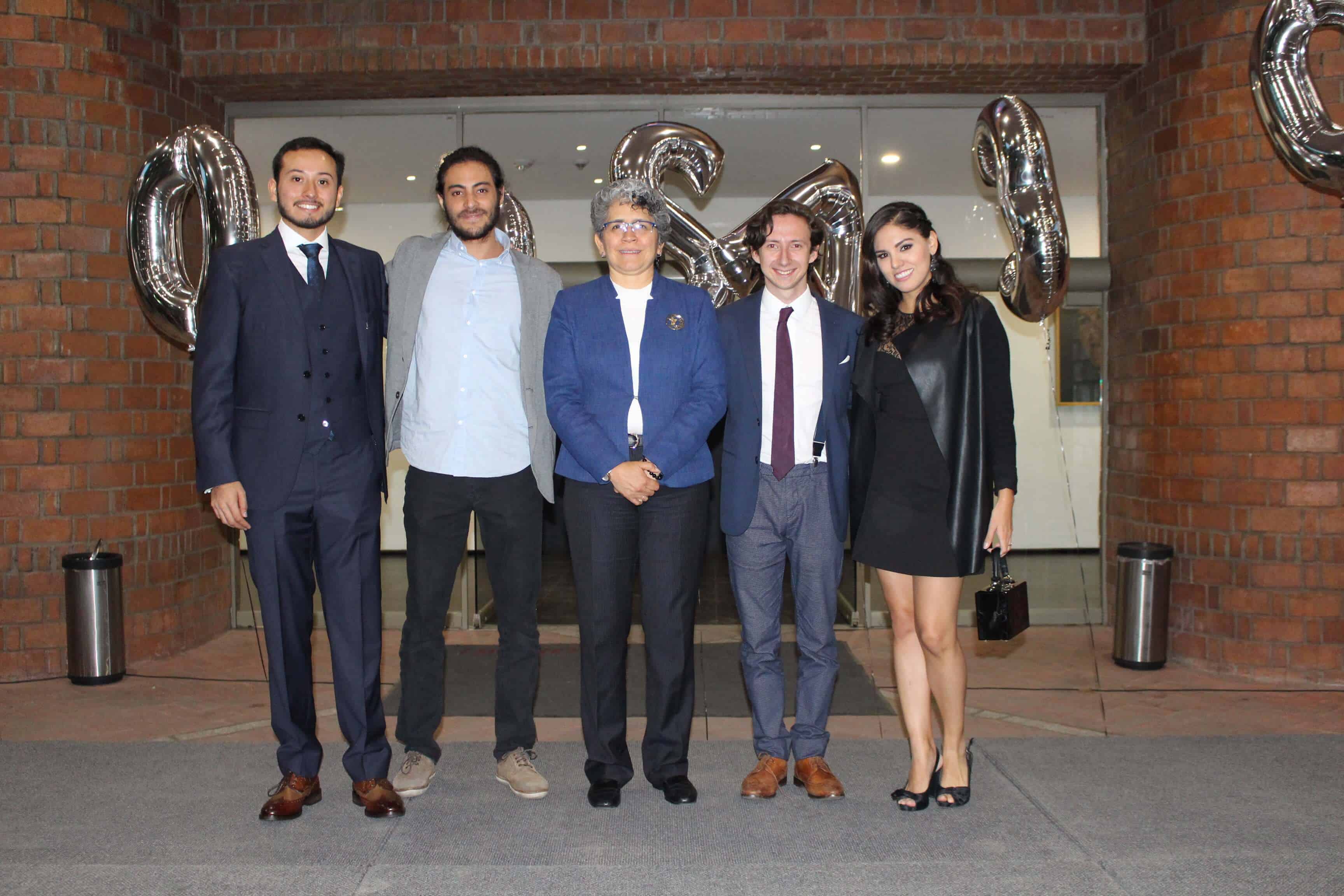 Exalumnos de Ciencias Políticas. Foto/ Jorge Tovalín