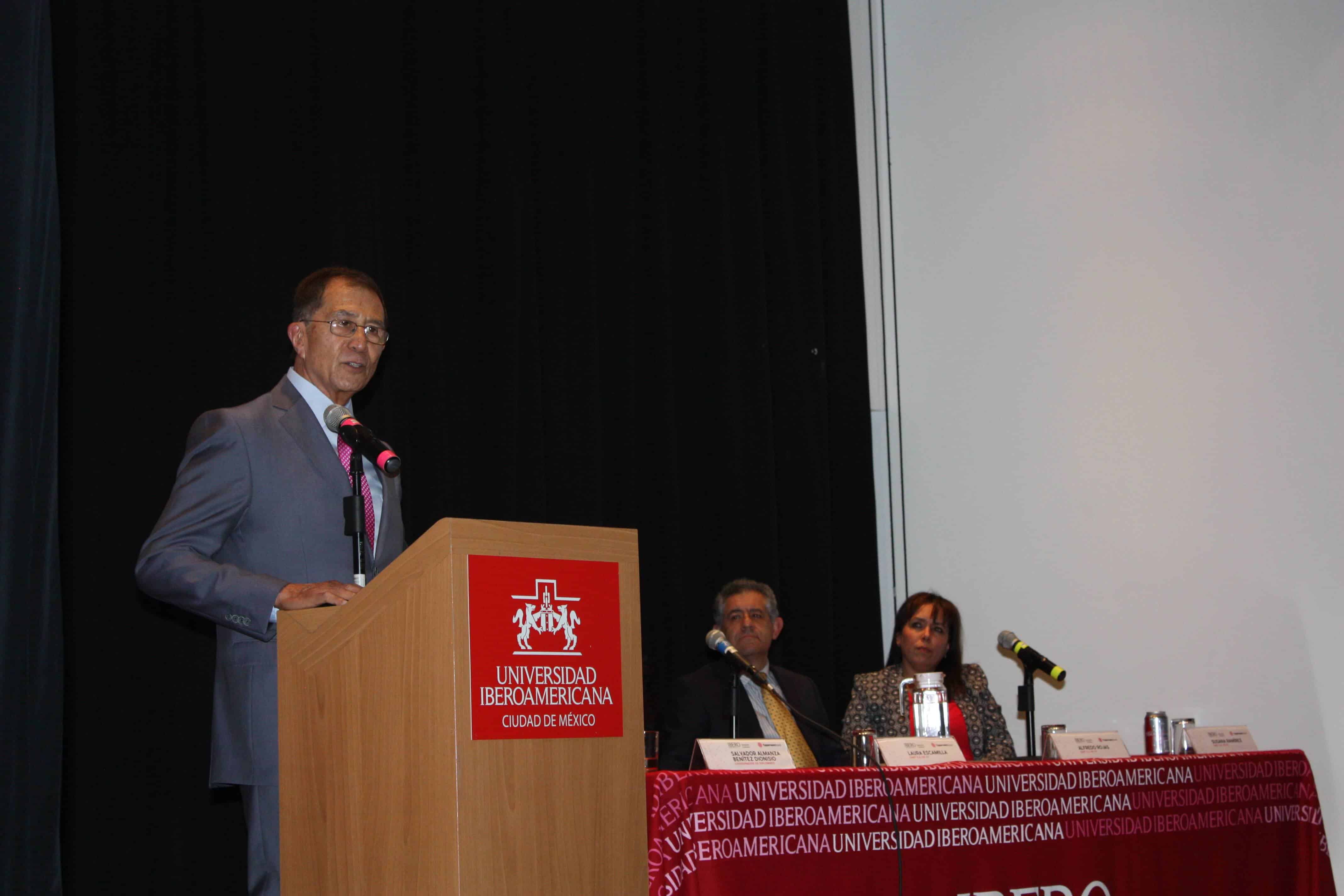 Con la entrega de diplomas concluyó el diplomado en ‘Desarrollo de Habilidades Gerenciales’.