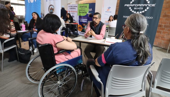 La Feria fue organizada por la Dirección de Trayectoria Profesional, el Programa Somos Uno Más y la Coordinación de Atención a Personas con Discapacidad de la IBERO CDMX