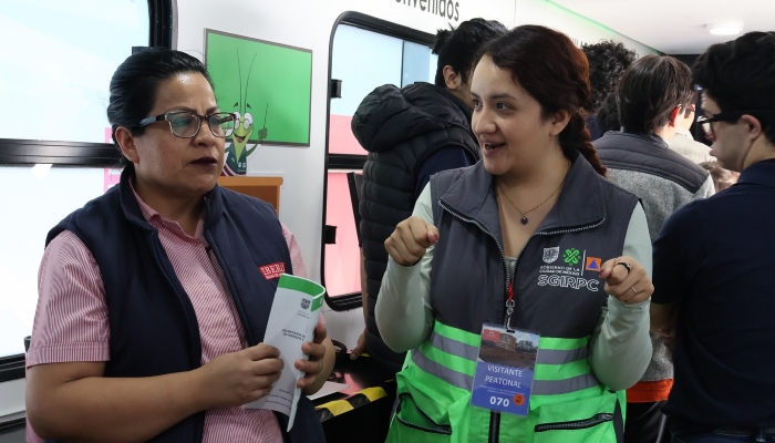 La experiencia interactiva ‘GIRando Con Ollin’ educa a la comunidad sobre la importancia de prevenir en emergencias.