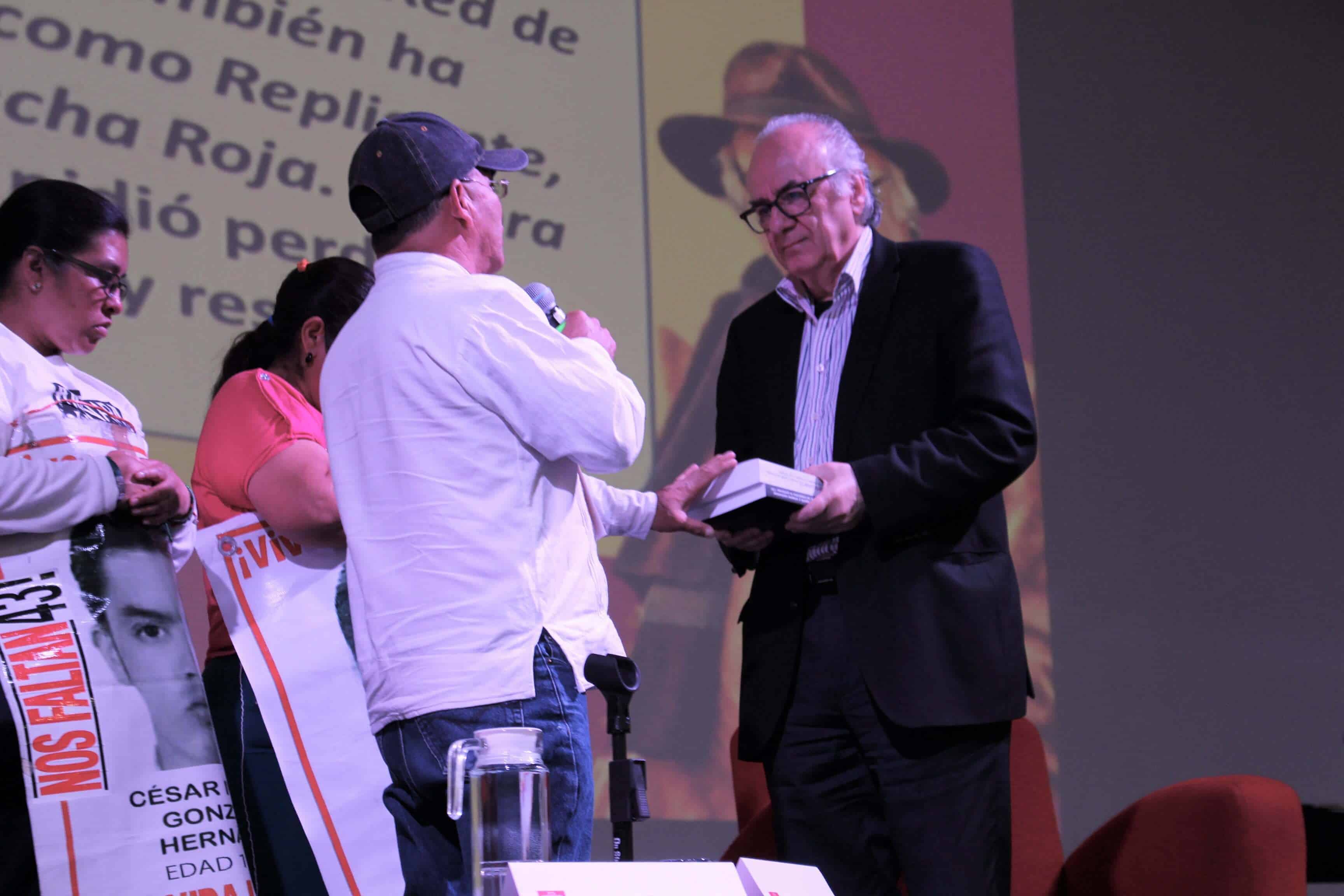 Mario González Contreras y Boaventura de Sousa Santos. Foto/ Jorge Tovalín