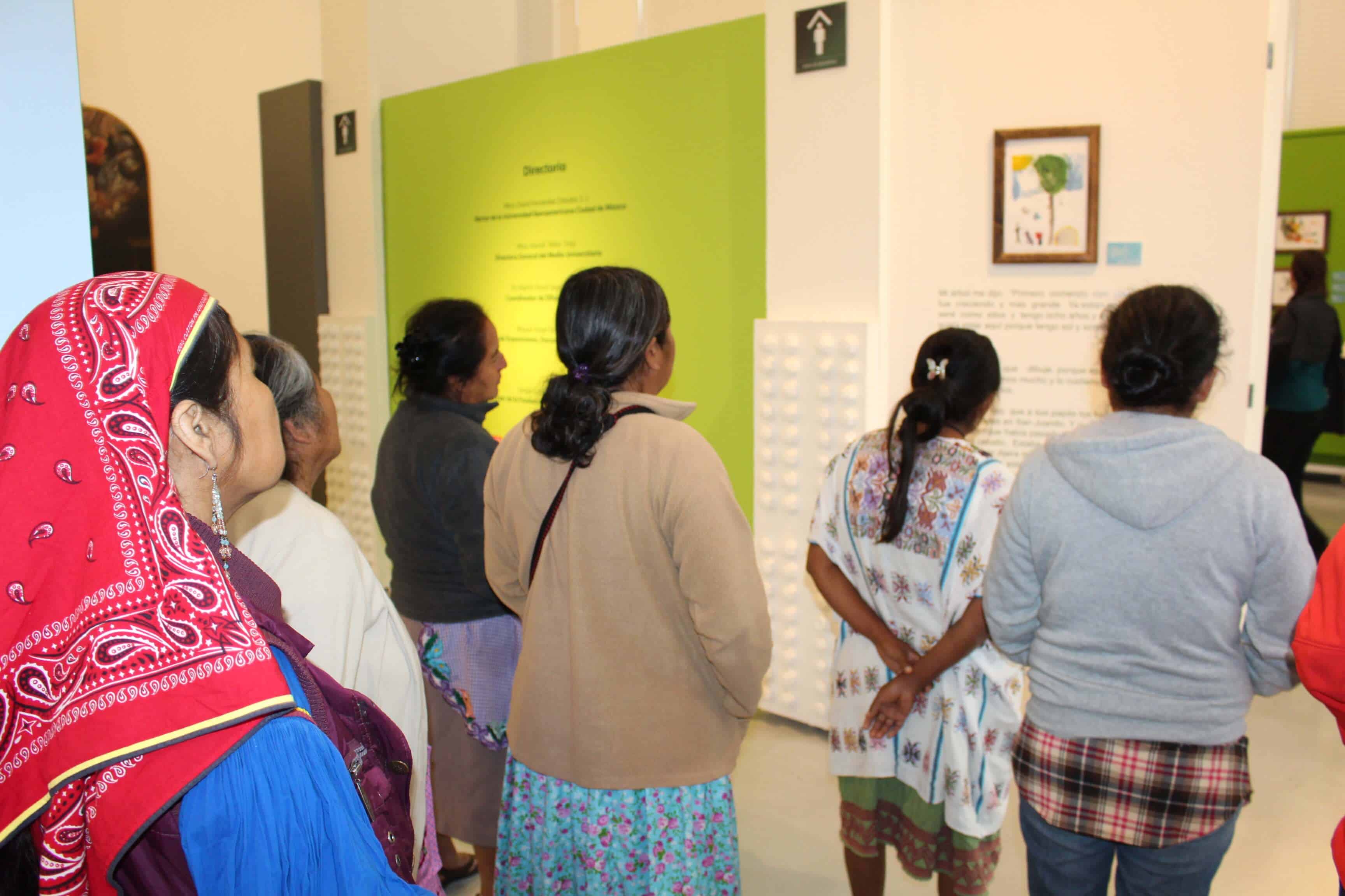 La exposición fue visitada por artesanas participantes de la Feria Manos Abiertas 2017. Foto/ Jorge Tovalín