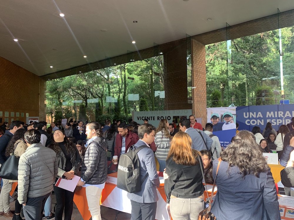El objetivo es que estudiantes den soluciones a las problemáticas económicas, sociales y políticas (María López/IBERO).
