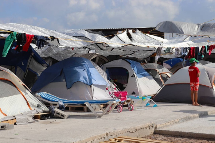 En imagen de archivo, un campamento migrante en la frontera del lado mexicano en espera de asilo en Estados Unidos. Foto: Médicos sin Fronteras.