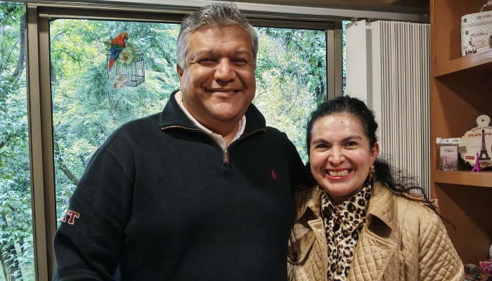 El Dr. Jorge Miguel Carrillo y la Dra. Aribel Contreras Suárez