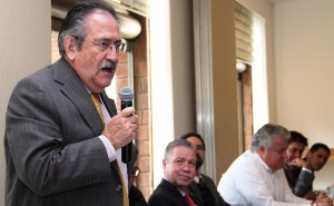 Sr. Ricardo Núñez Muñoz, embajador de Chile en México