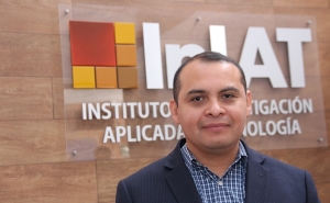 Dr. Eduardo Gamaliel Hernández Martínez, director del InIAT.