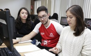 Banxico quiere reconocer a alumnos destacados de licenciatura (Alberto Hernández/ IBERO).