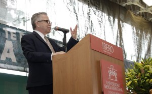 Mtro. David Fernández Dávalos, Rector de la IBERO.