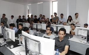 El Laboratorio Financiero de Bloomberg estará abierto para los interesados de la comunidad universitaria (Alberto Hernández/IBERO)