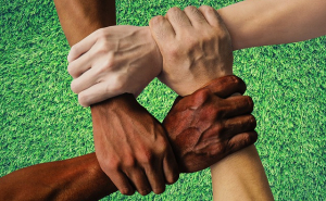 La publicidad distorsiona lo que hay en la realidad (Pixabay).