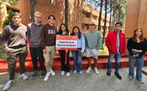 Primera generación de la Ingeniería en Ciencia de Datos de la IBERO. Foto: Jorge Luis Cortés.