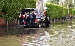La CDMX no ha podido enfrentar las lluvias (Heraldo de México).