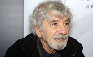 Maturana pensó en el concepto de amor desde la biología (Rodrigo Fernández/Wikicommons).