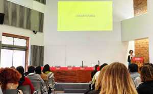 La escritora, académica y diseñadora visitó la IBERO. Foto: Laura Herrera.