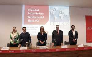 De izq. a der.: Mtra. Sofía Sacchi Córdova, Dr. Carlos Miguel Avendaño Villela, Mtra. Patricia Mehner Karam, Dr. Sigfrido Miracle López y Dr. Edgar Mendivil Rangel. Foto Mariana Domínguez Batis