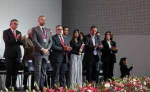 Rector de la IBERO e integrantes del Senado Universitario.