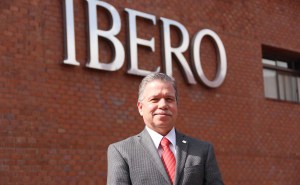 Rector de la IBERO, Mtro. David Fernández Dávalos (Pedro Rendón/IBERO).