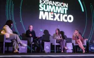 El Vicerrector Académico de la IBERO, Dr. Alejandro Anaya Muñoz, durante su intervención en el Summit de Expansión. (Foto: Anylú Hinojosa-Peña y Jonathan Vázquez / Cortesía Expansión)