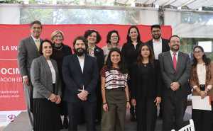 La IBERO reconoció a 60 docentes por sus experiencias educativas innovadoras en la gala Voces de la Innovación 2024-2025.